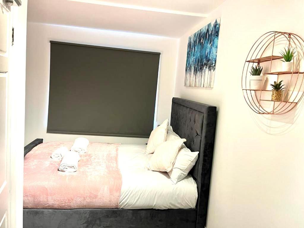 Harrow Suites By Gh Stays Harrow on the Hill ภายนอก รูปภาพ